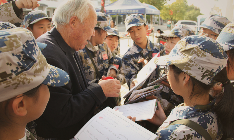 Following in the footsteps of the General Secretary and searching for leaders in the field of large-scale management