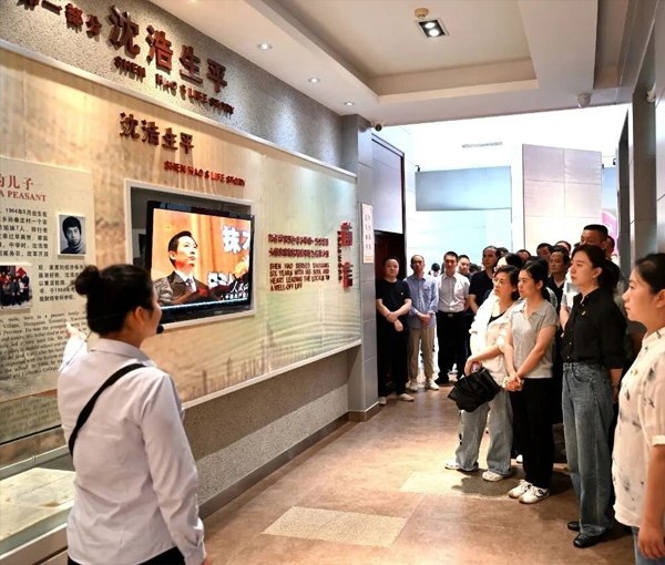 沿着总书记的足迹学思践悟系列报道 | 弘扬小岗精神 续写改革新篇——省委党校（安徽行政学院）小岗村现场教学侧记