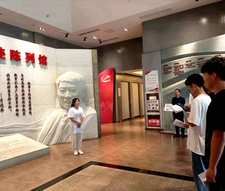 从实践中来 到实践中去—凤阳科技学校学生到小岗村实践学习